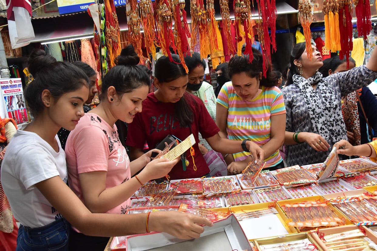what to gift to sister on rakshabandhan