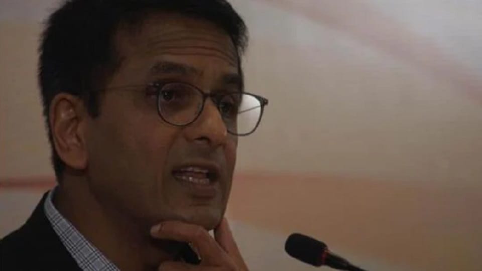Justice Dhananjaya Y Dhandrachud said in era of fake news need of Honest Journalists