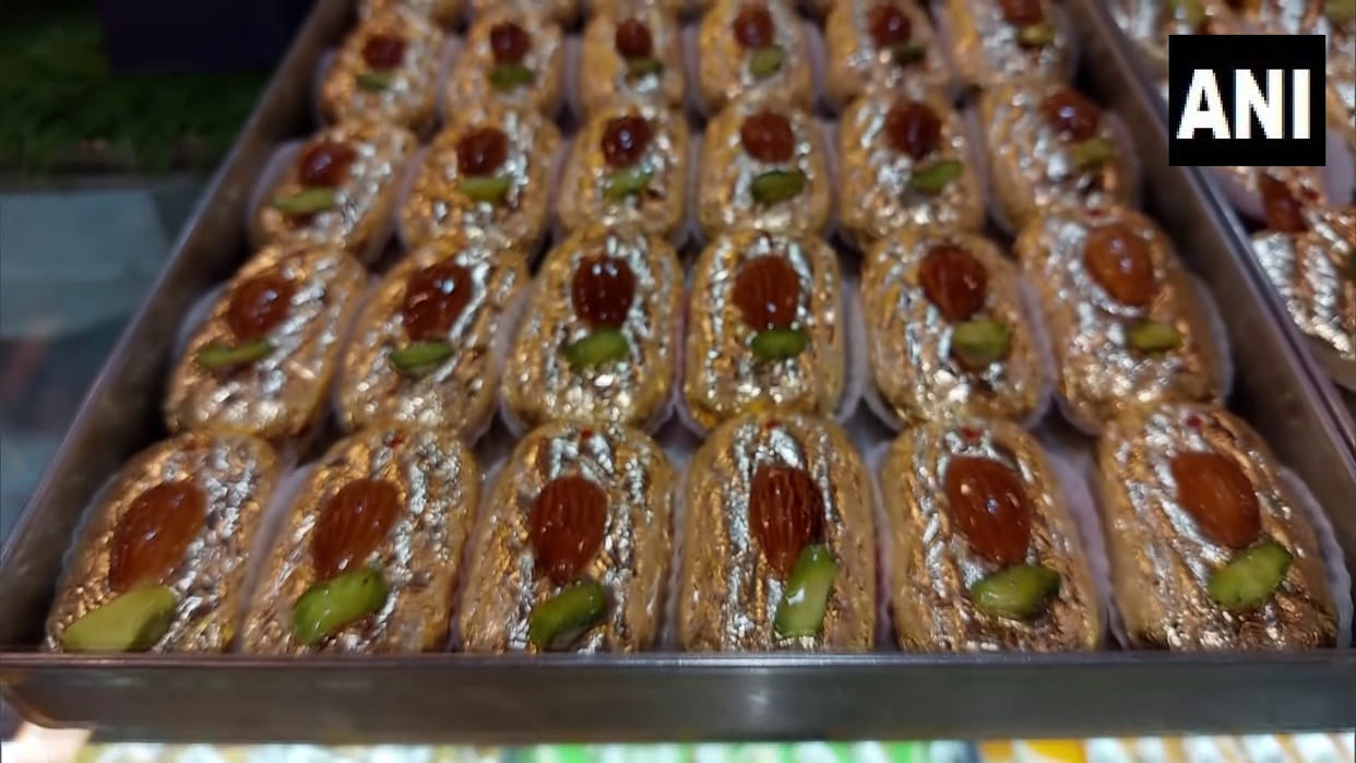 Sweets being sold at Rs 6000 per kg in this city on Rakshabandhan, know what is the specialty?
