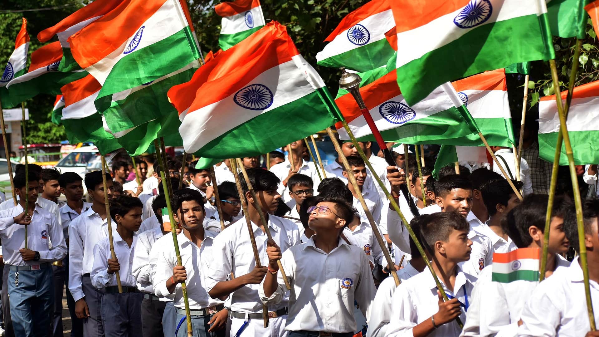 Tiranga yatra taken out in the city by Amar Ujala Foundation