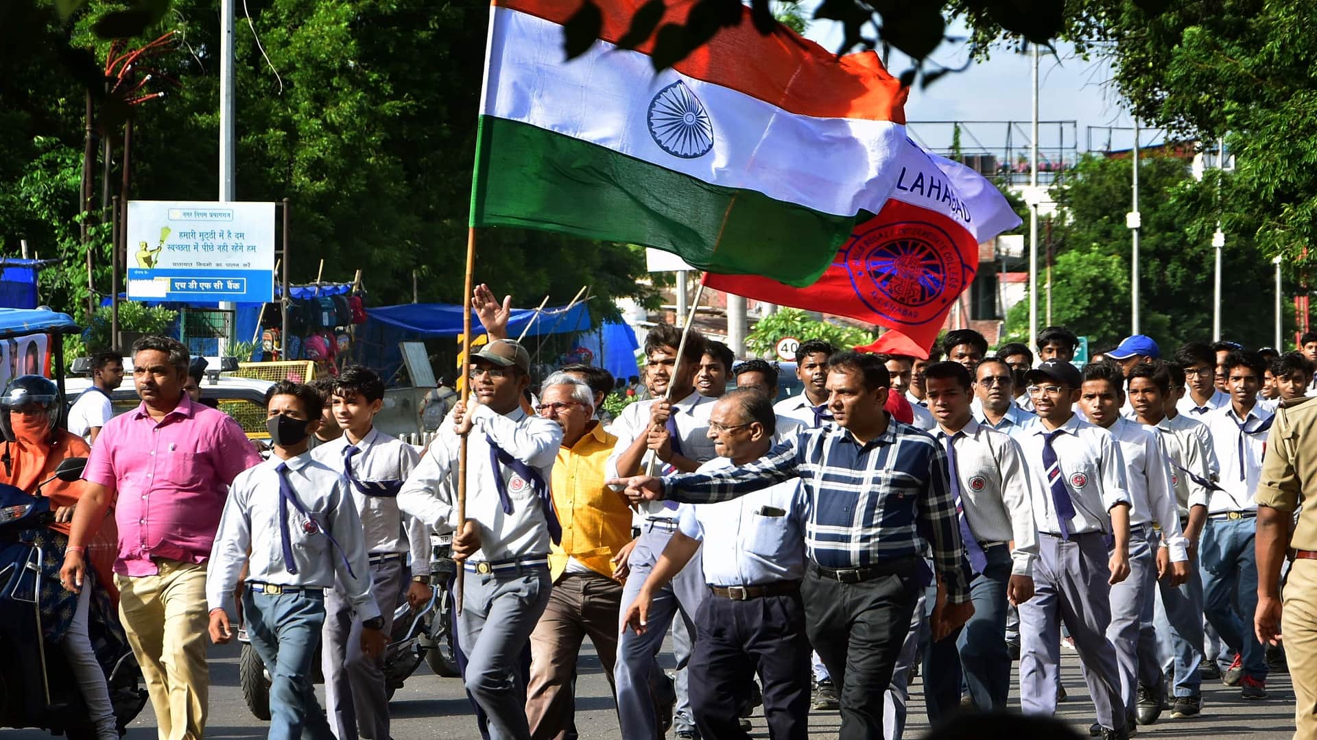 Tiranga yatra taken out in the city by Amar Ujala Foundation