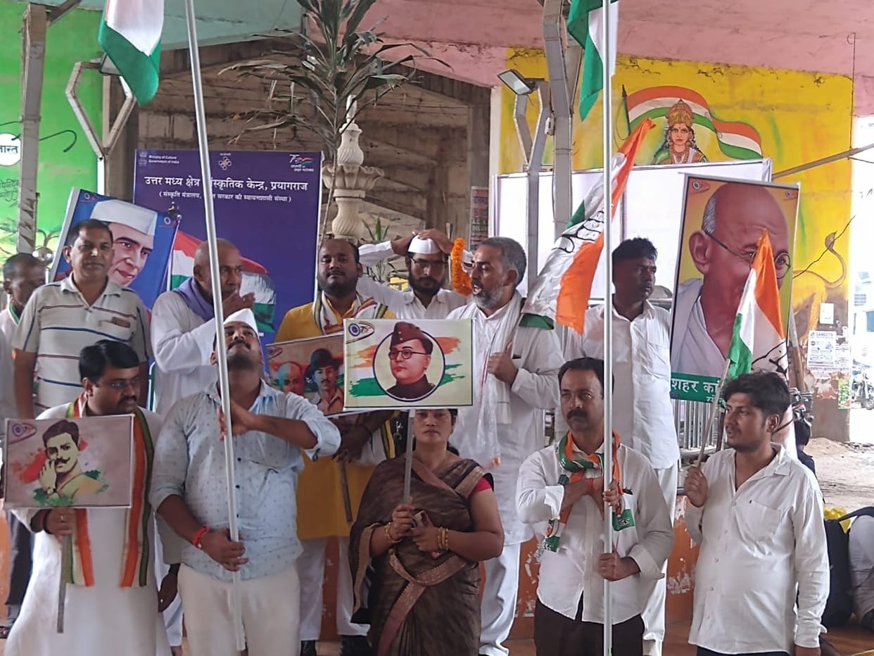 Congressmen did padyatra from Brahmanagar to Mandi Gate