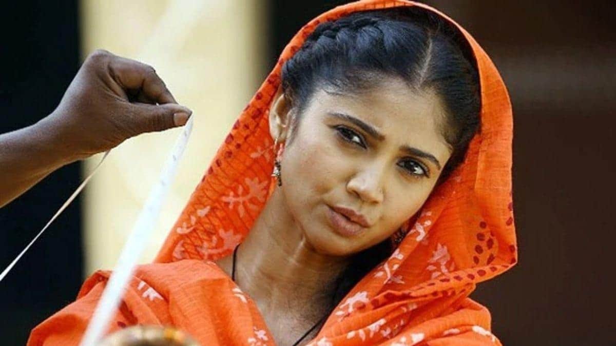 Ratan raajputh controversy actress reveals snatching incident know her swayamvar and molestation incident