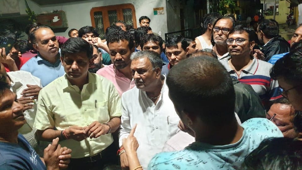 Indore Rain: One hour of heavy rain in Indore spoiled the situation, cars flowed, water entered the houses