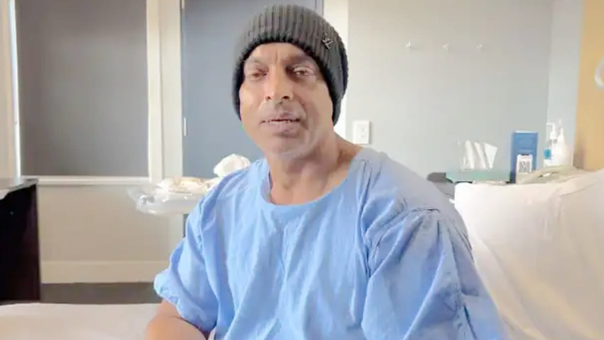 Shoaib Akhtar admitted to the hospital, got emotional in the video, watch video