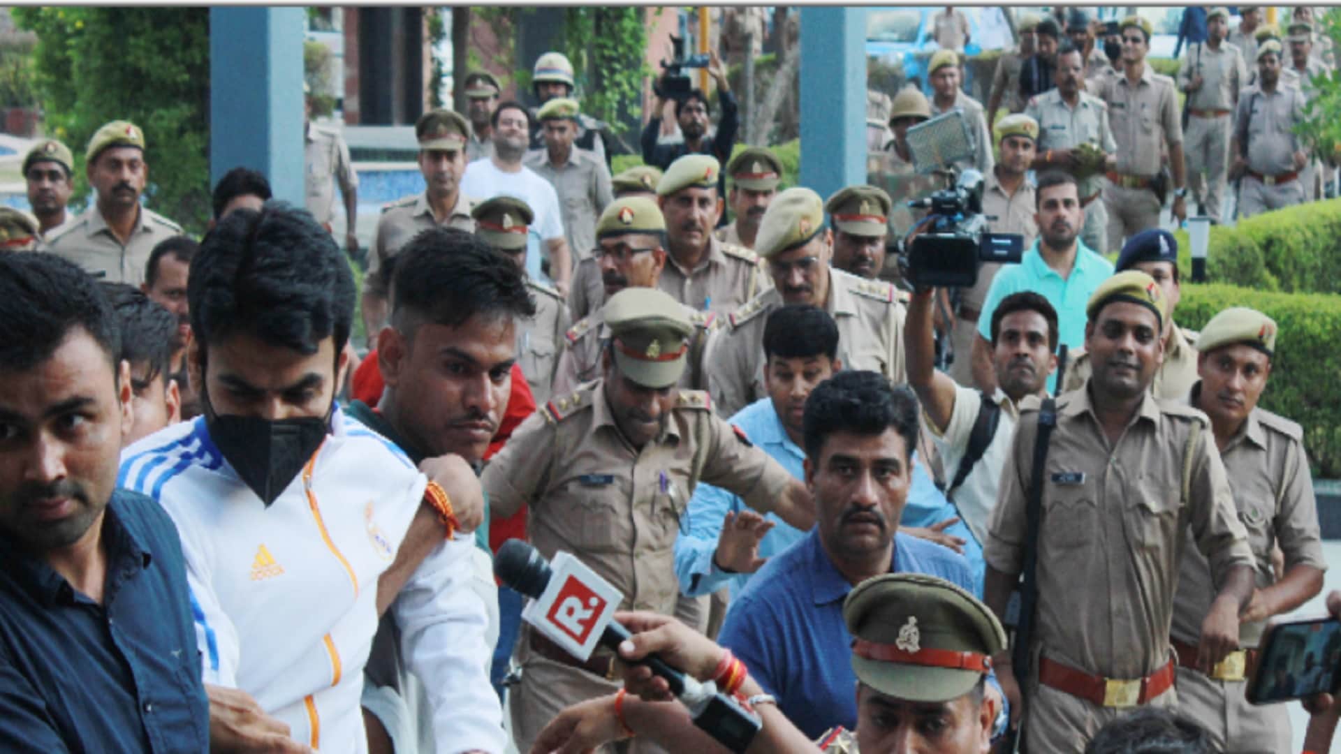 Shrikant Tyagi Omaxe Society resident Shrikant Tyagi s mining business from Purvanchal to Uttarakhand