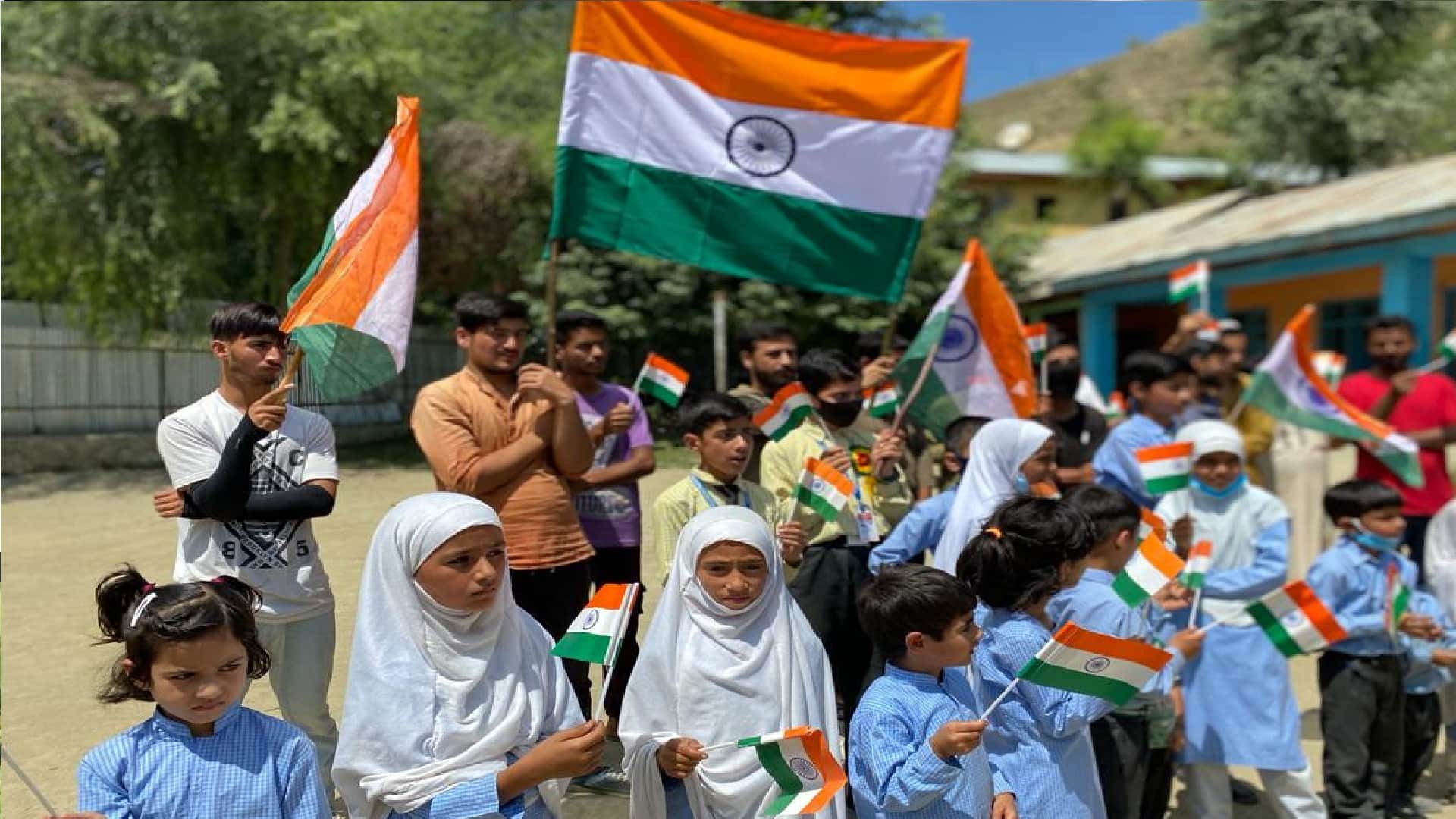 Lashkar e Taiba commander Hilal Ahmed Sheikh s father took out tricolor rally in Baramulla