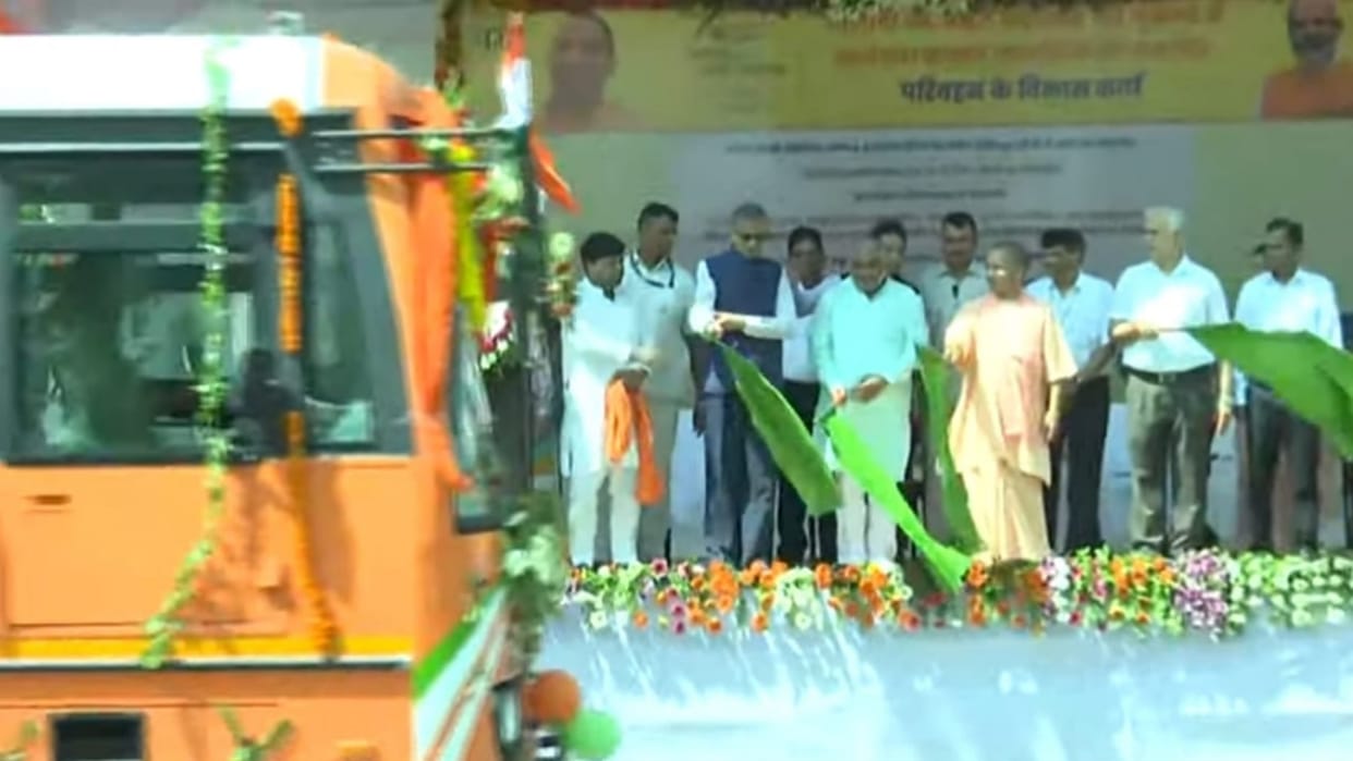 CM Yogi Adityanath dedicated  buses to women on Rakshabandhan.