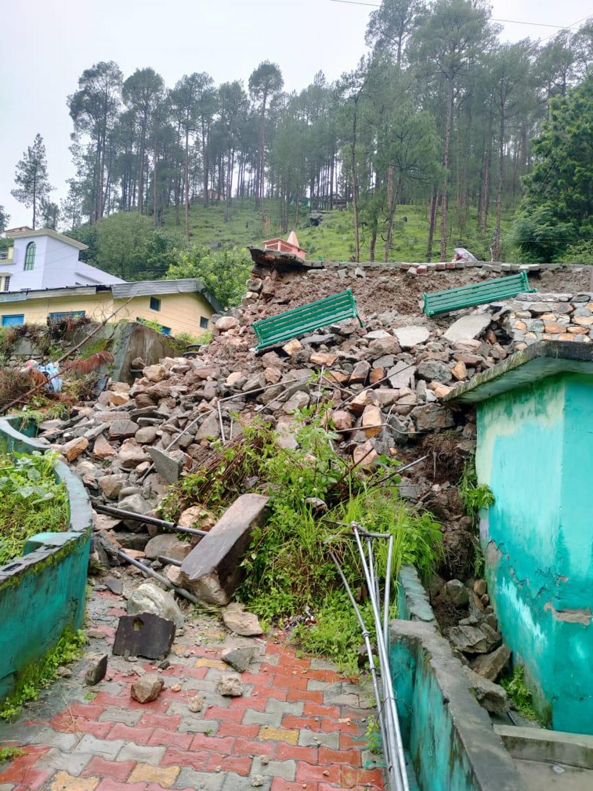 Uttarakhand Rain, ATM shed, 24 lakh Rupees loss Gangotri Yamunotri Highway