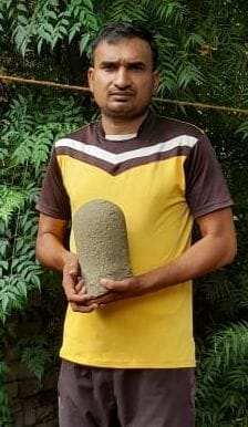 Shivling-like stone found from Karna Kot mound of Bhattu village in Fatehabad