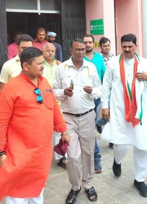 MLA got angry after seeing dirty sheets in the hospital