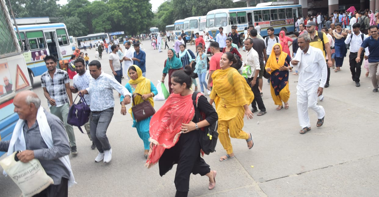 Sisters had to sweat to go to tie Rakhi