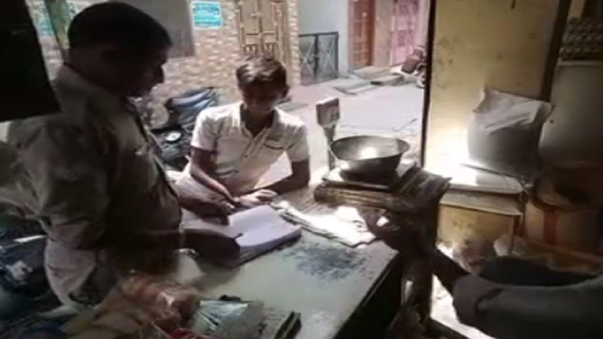 Police in Meerut has collected fine from one thousand people in five days