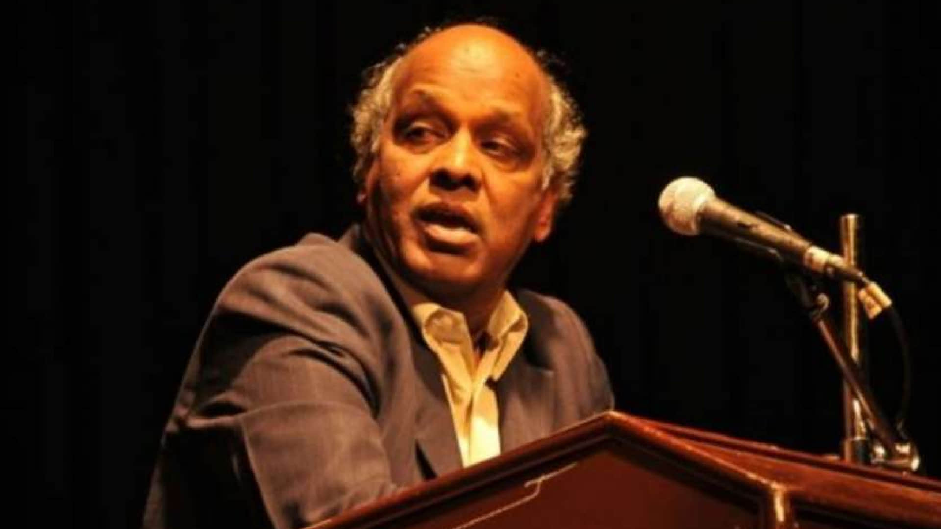 Death Anniversary Rahat Indori was not only a great shayar but also wrote many songs for bollywood