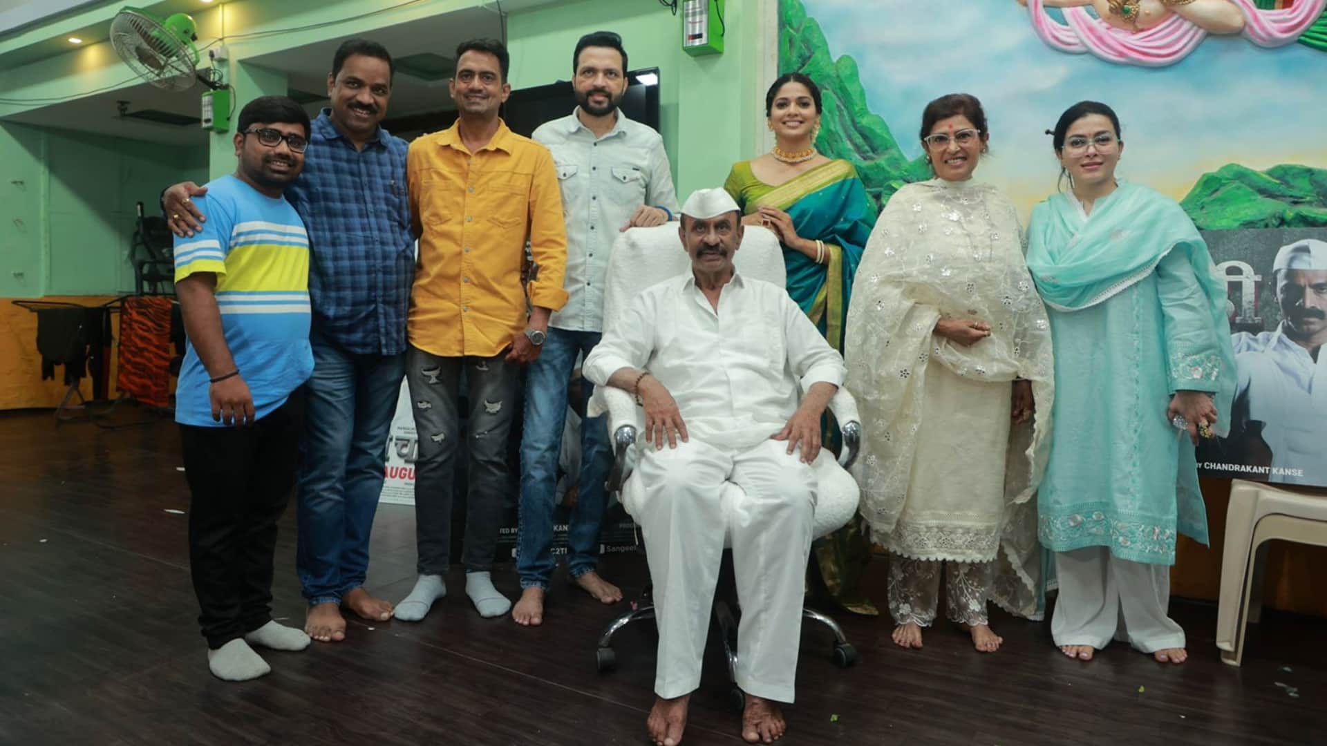 Dagdi Chal 2 marathi action movie trailer launched by arun gawli in mumbai with makarand deshpande