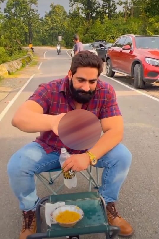 YouTuber Bobby Kataria Case filed against in Cantt police station See Photos