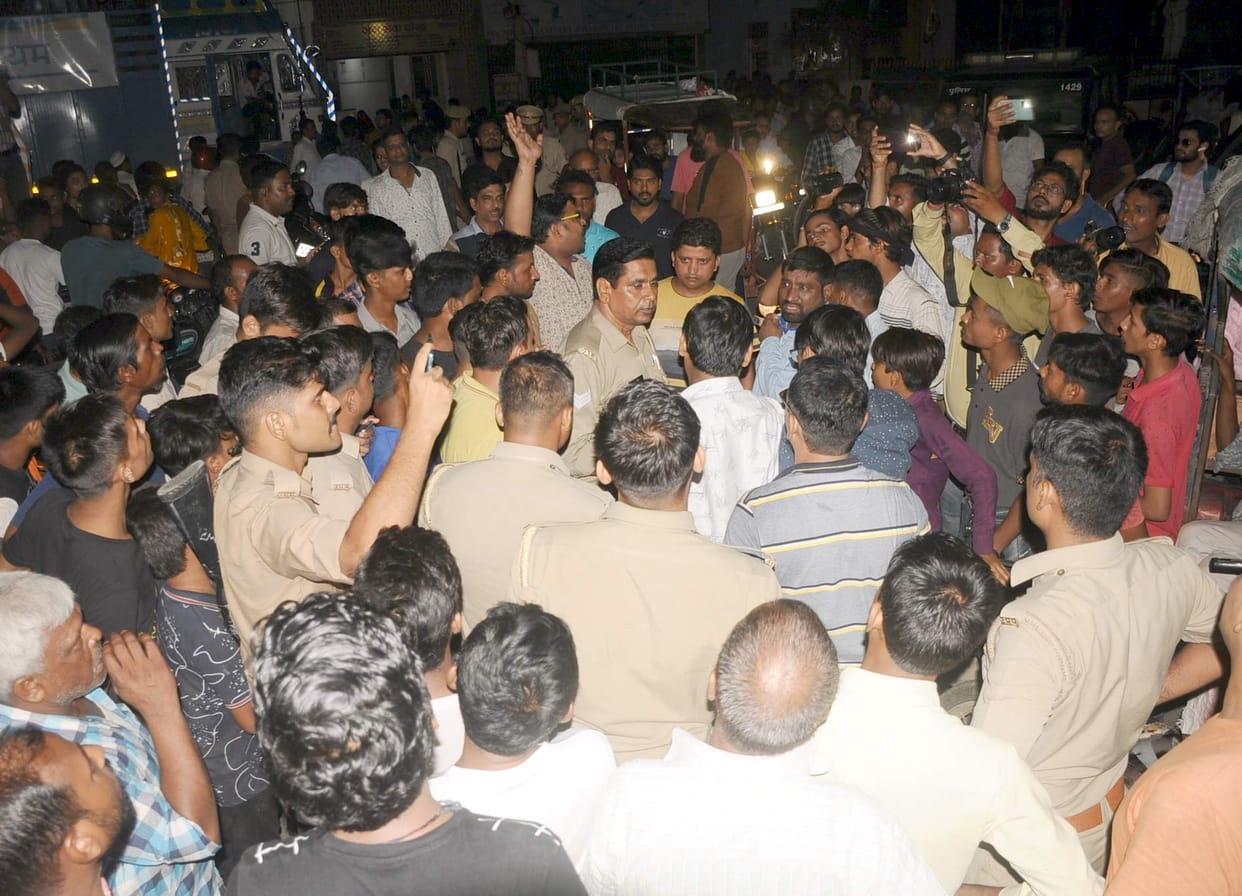 350 families did not get electricity for three days, angry people jammed, commotion