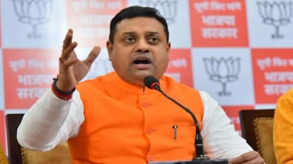 Delhi: बीजेपी नेता संबित पात्रा को राहत नहीं, आदेश रखा बरकरार; केजरीवाल के वीडियो में छेड़छाड़ की होगी जांच Delhi court upholds FIR order against BJP leader Sambit Patra