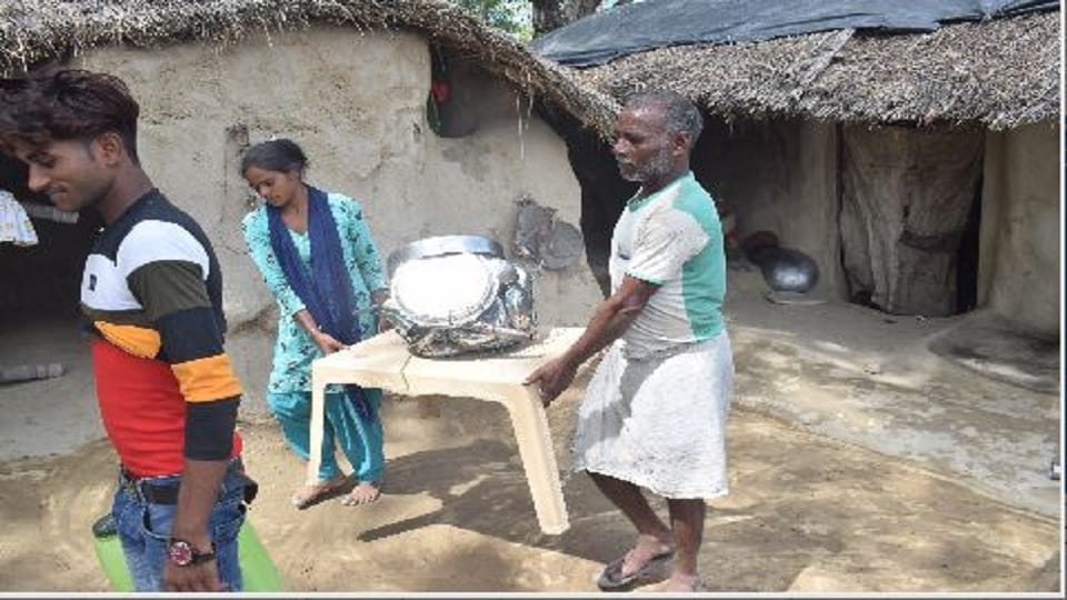 Kasganj Flood Affected Villages Will Be Evacuated Due To Ganga Erosion