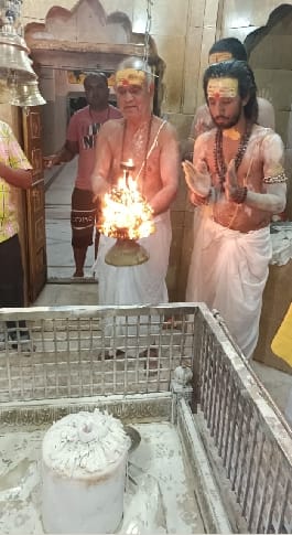 Incineration took place in Brahma Muhurta in Liloti Dham