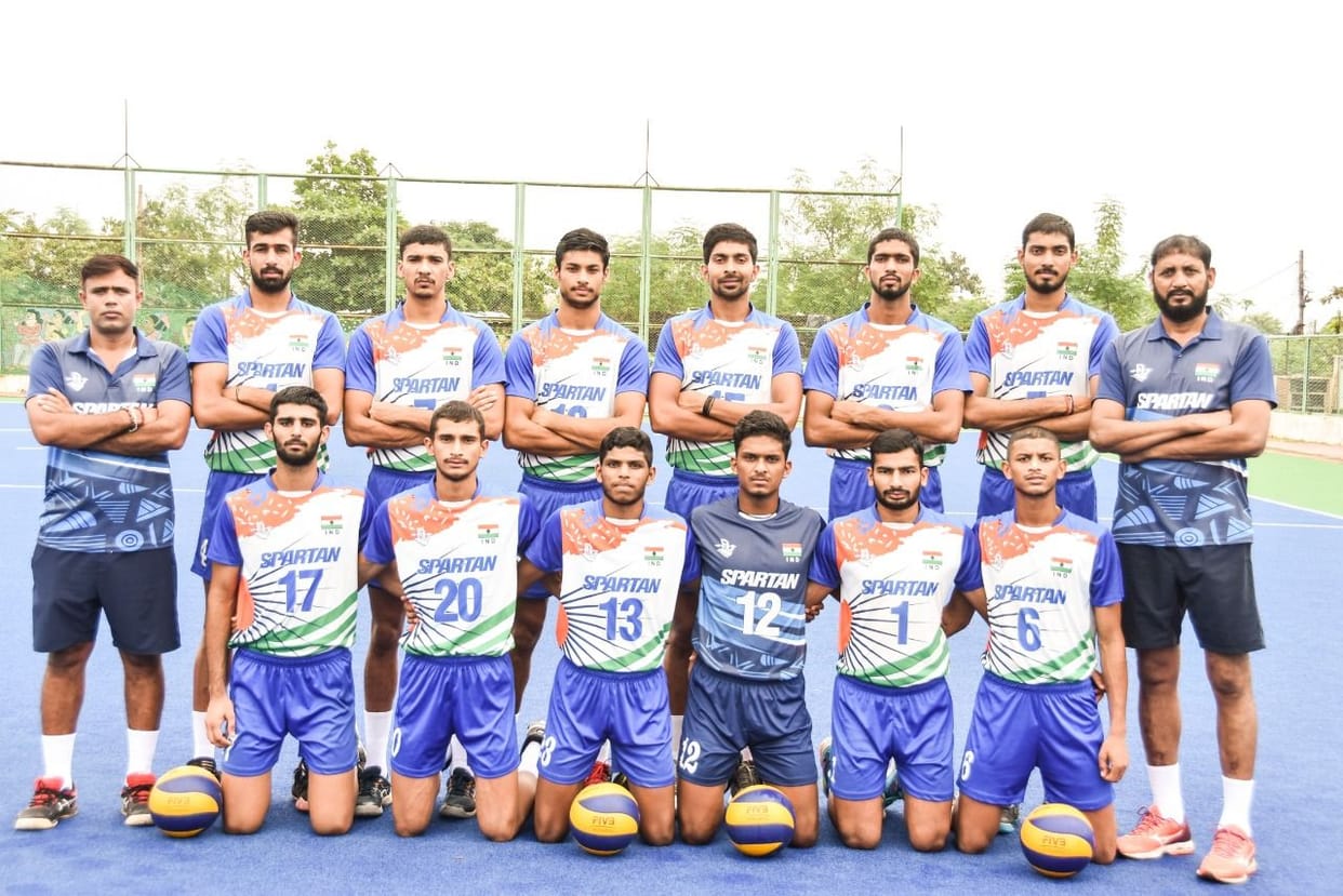 Selection of five players of UP in volleyball