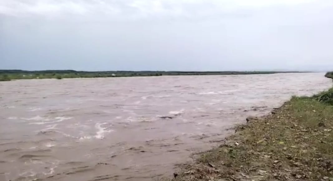 Gajdinpur and Sondhebans cut off due to increase in water in Yamuna