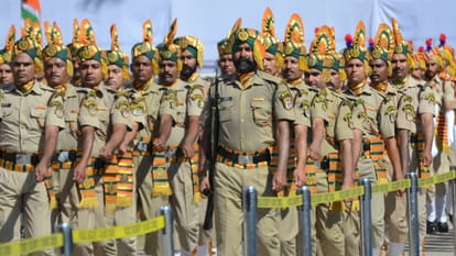 चंडीगढ़ में स्वतंत्रता दिवस समारोह की फुल ड्रेस रिहर्सल।