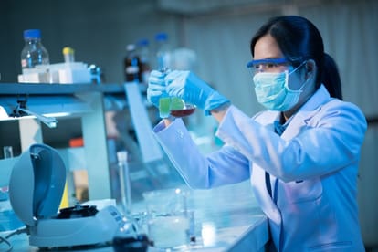 Japanese scientists headed to China