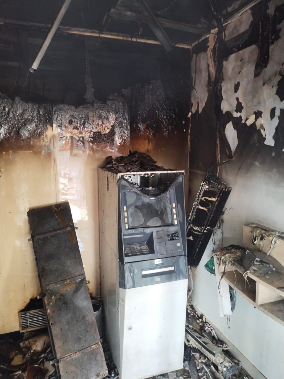 fire,bank,short circuit