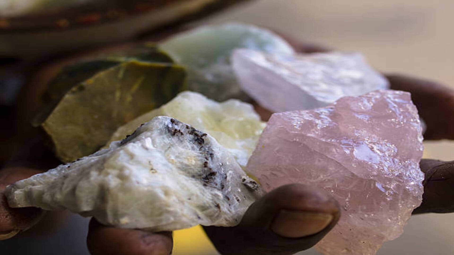 safed moonga white coral stone benefits in hindi