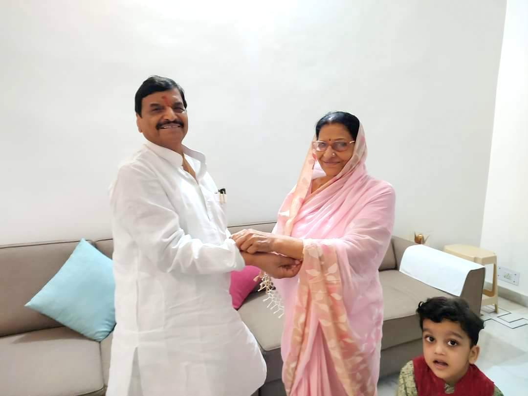 Shivpal reached Etawah to tie rakhi with sister, said - Leaders in Bihar showed maturity