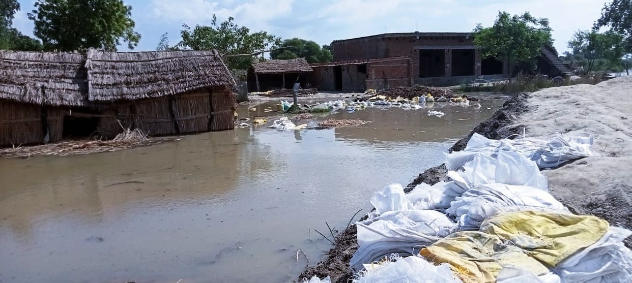 The situation became serious after the road was cut, the migration started due to the rise of the Ganges towards the population