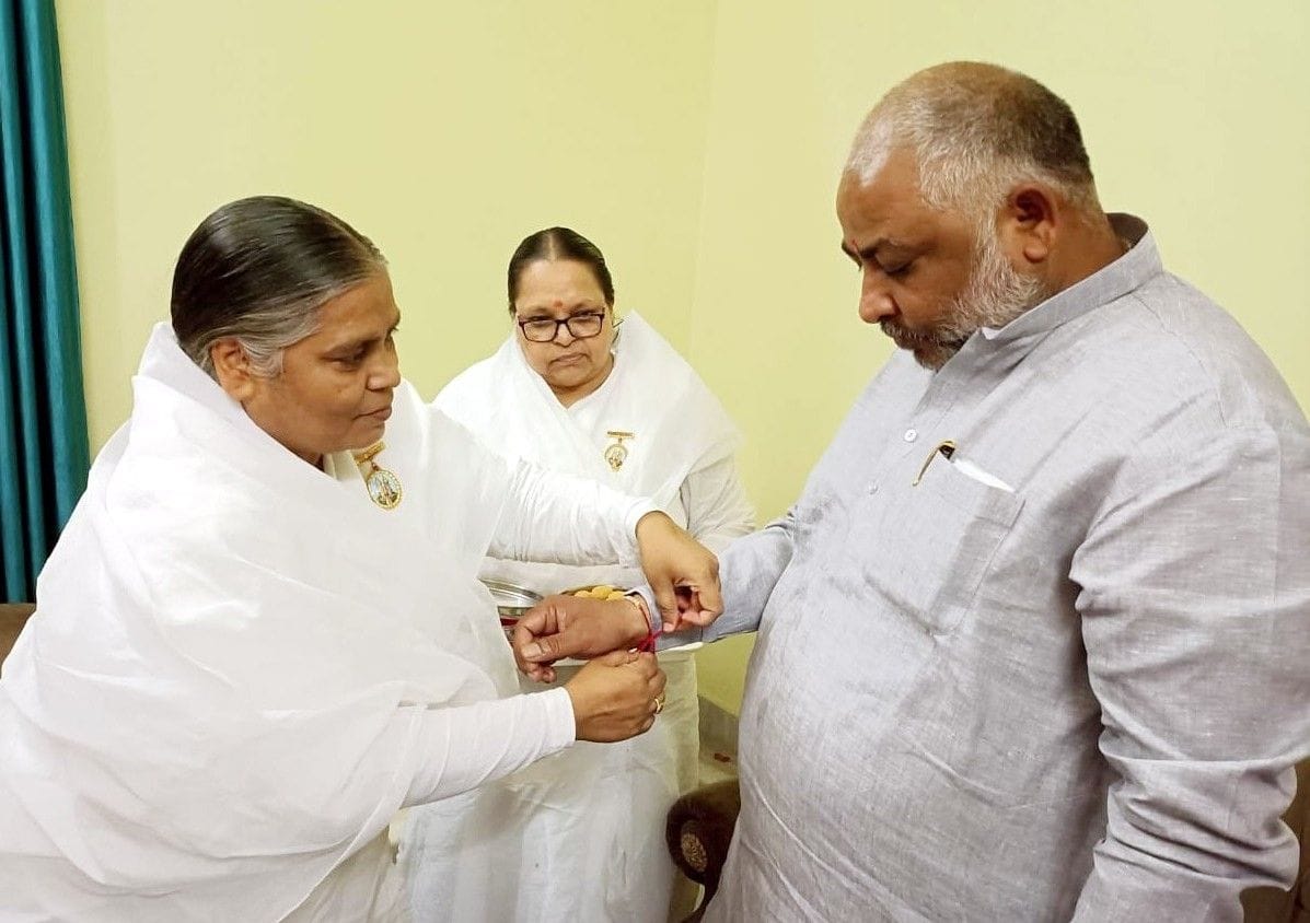 Brother took promise to protect Rakhi dam