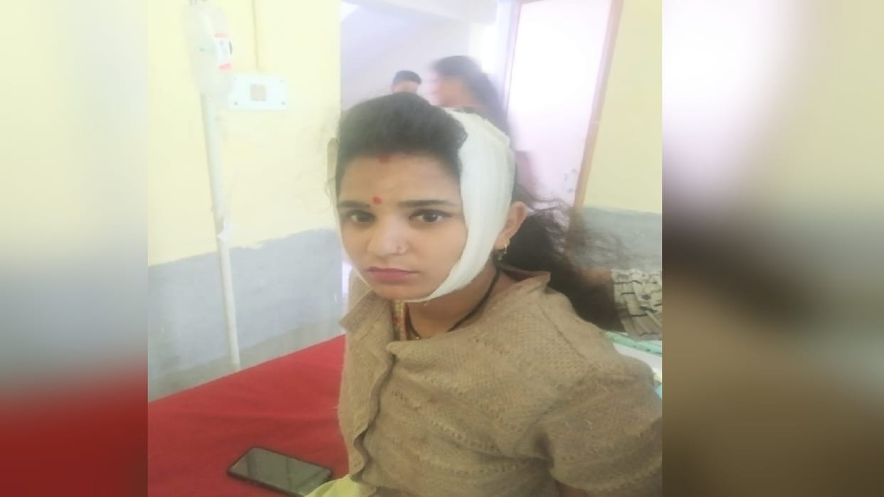 Landslide, Rocks fell from the hill on pedestrians, woman died, four injured in rampur shimla