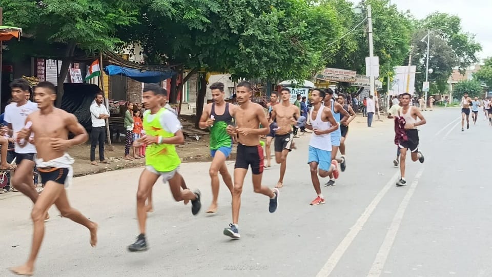 Kashi residents will run today to share  message of cleanliness and environmental protection