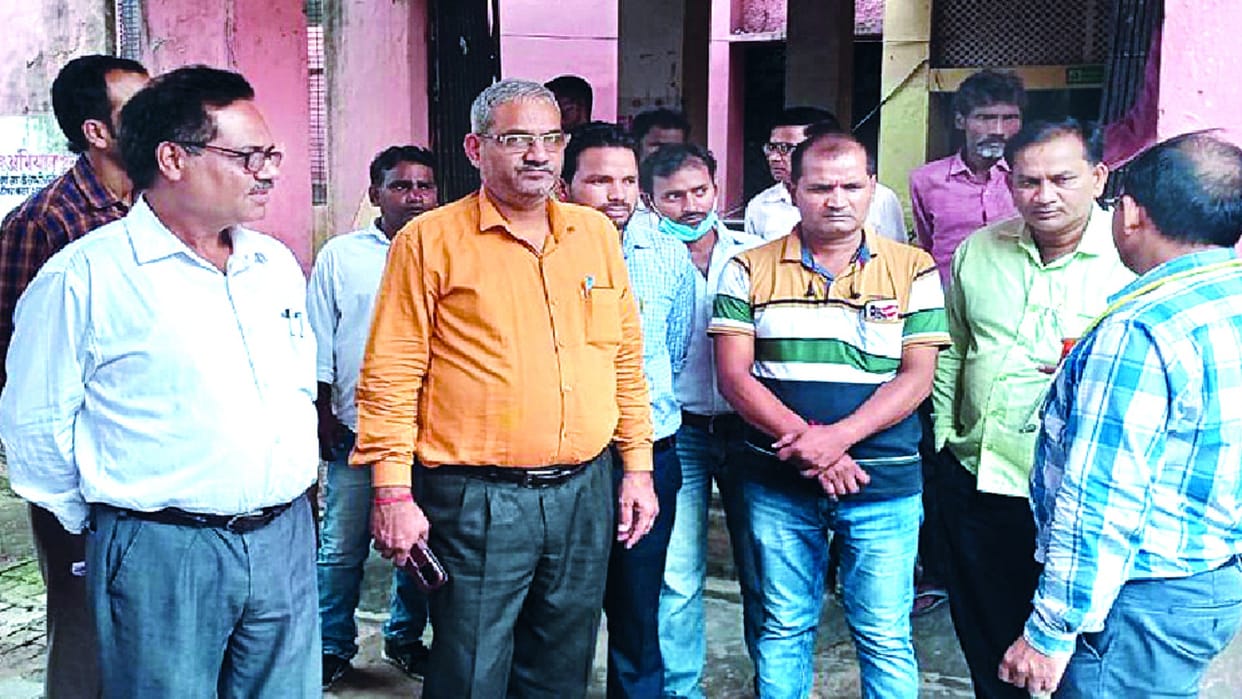13 people sick after eating sweets, shopkeeper in custody