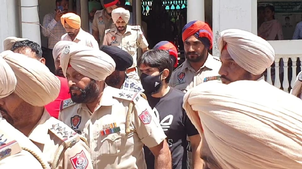 Gangster Lawrence Bishnoi handed over to Batala Police on transit remand by Faridkot court