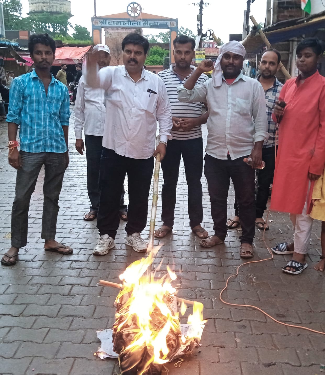 Pakistan's effigy burnt in protest against terrorist attack