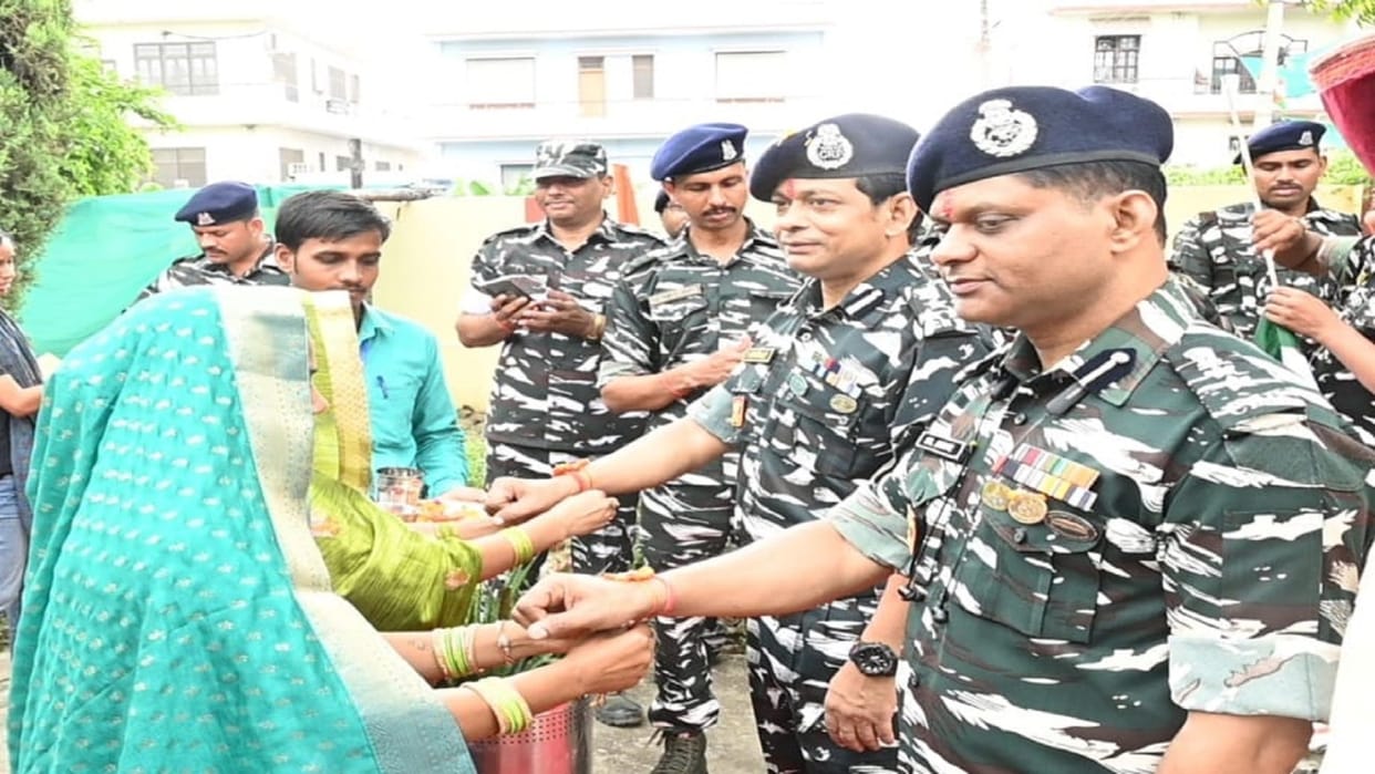 Rakhi tied to CRPF soldiers away from home in varanasi