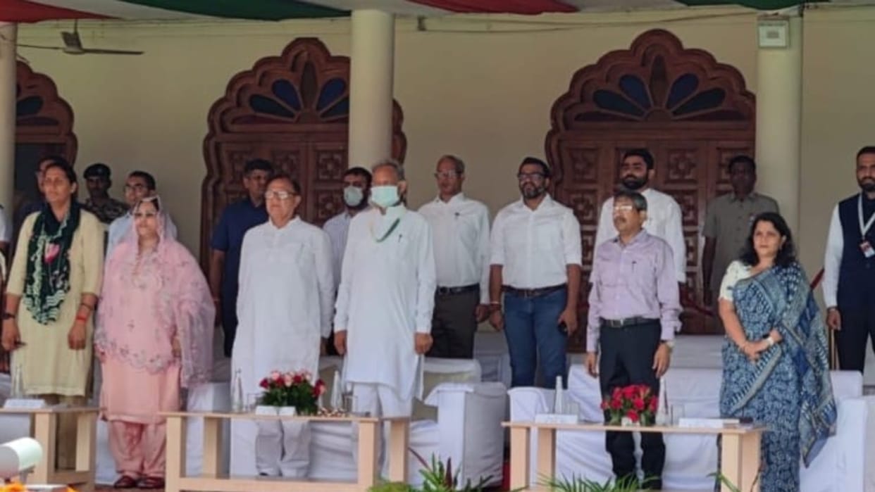 One crore students in Rajasthan created guinness book of record by singing patriotic songs