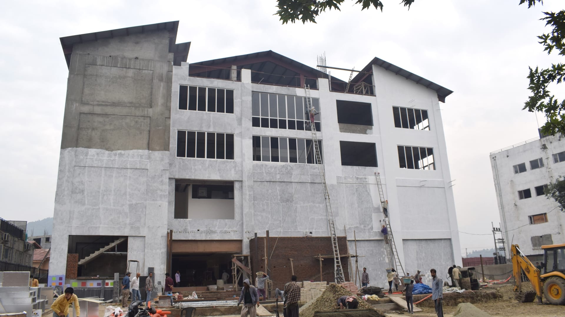 Cinema Hall in Srinagar: After 30 long years first multiplex coming up in Sonwar Srinagar