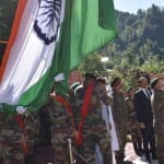 केरन में फहराया गया तिरंगा