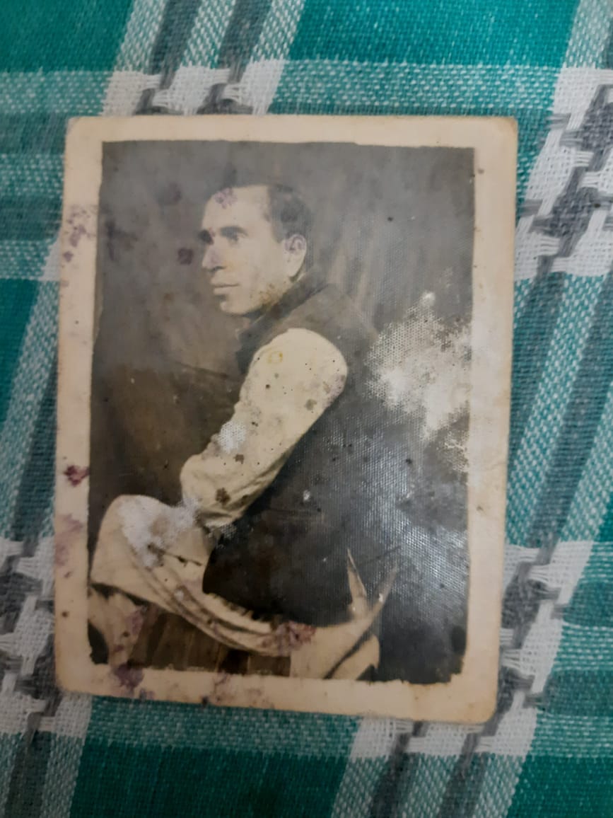 Even the harsh tortures of the British could not get the address of hand grenade