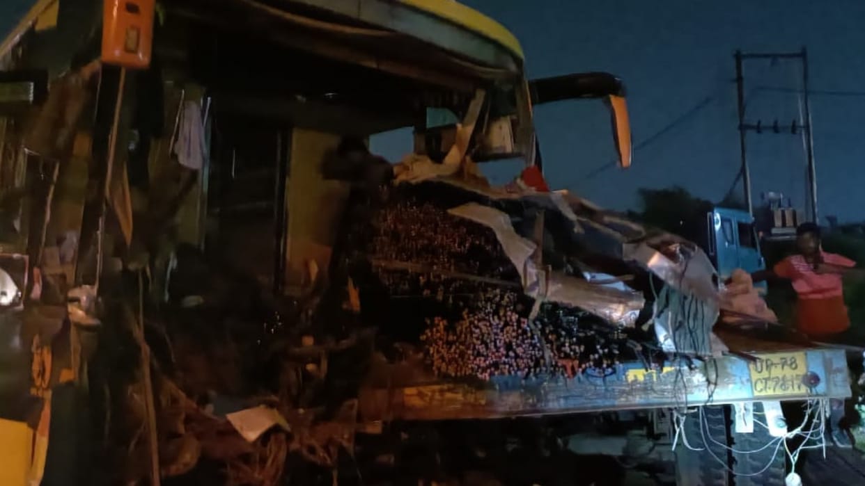 One died and 28 injured in an accident in Sushant Golf city.