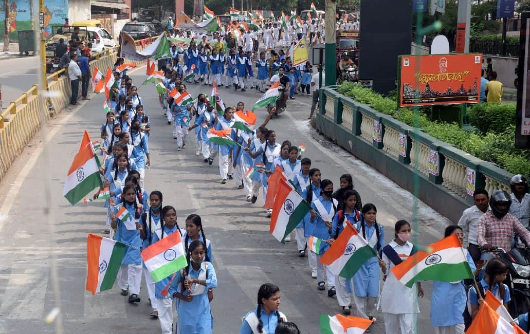 Maa Tujhe Pranam amar ujala tiranga yatra in varanasi raised spirit of patriotism