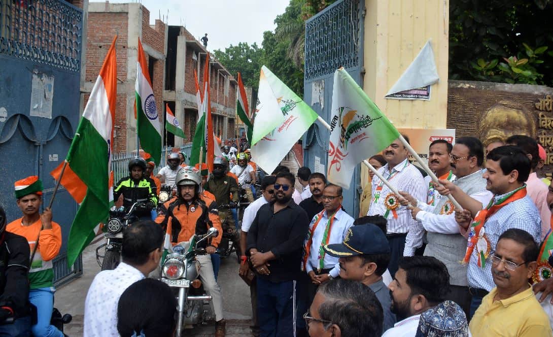 Maa Tujhe Pranam amar ujala tiranga yatra in varanasi raised spirit of patriotism