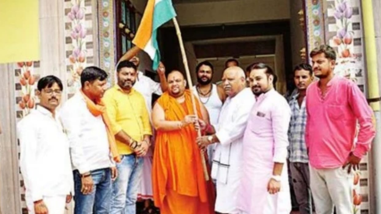 Flag hoisting will be done in eight thousand temples of Ramnagari