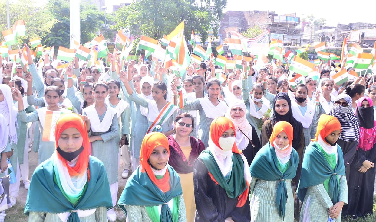 The spirit of patriotism was shown from the temple to the school