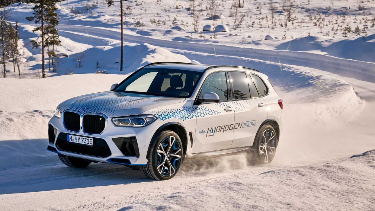 Hydrogen Fuel Cell Vehicles BMW and Toyota join hands for making new Hydrogen Fuel Cell Cars