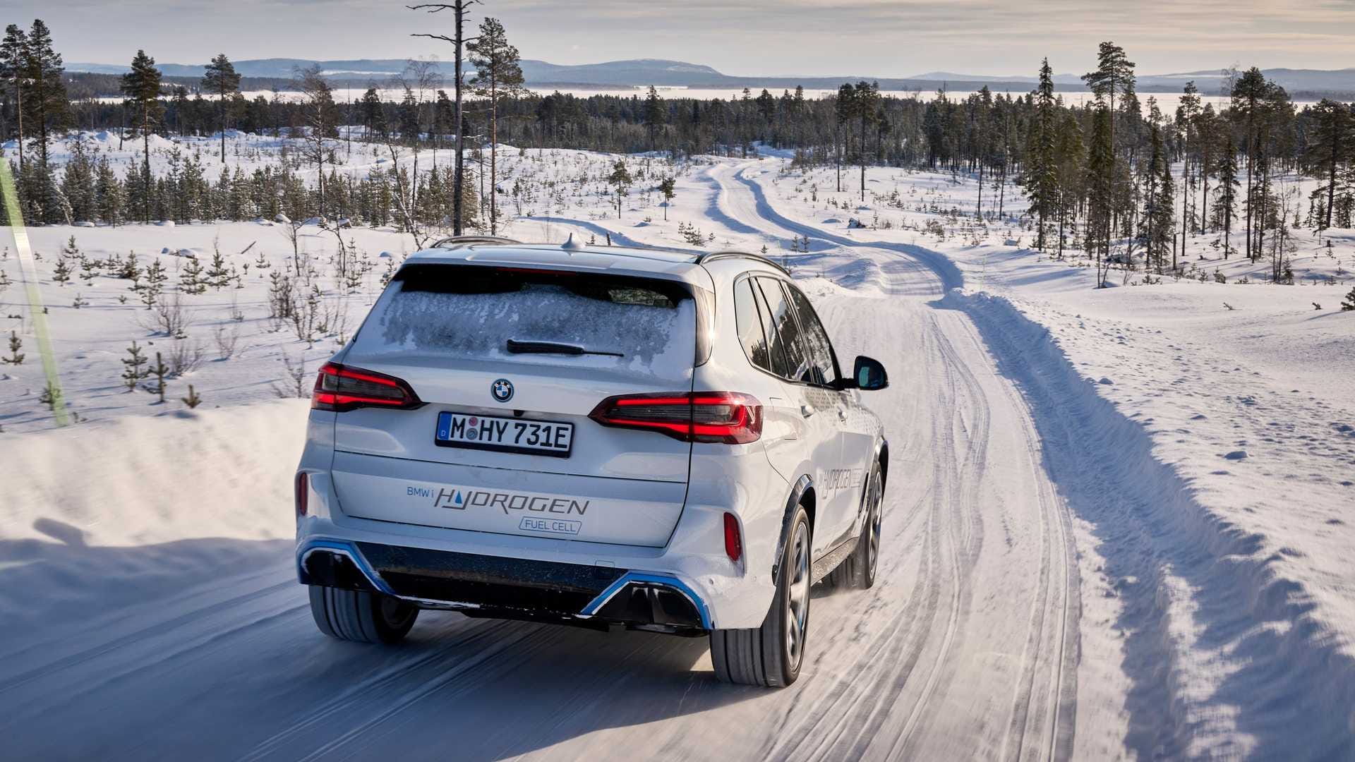 Hydrogen Fuel Cell Vehicles BMW and Toyota join hands for making new Hydrogen Fuel Cell Cars